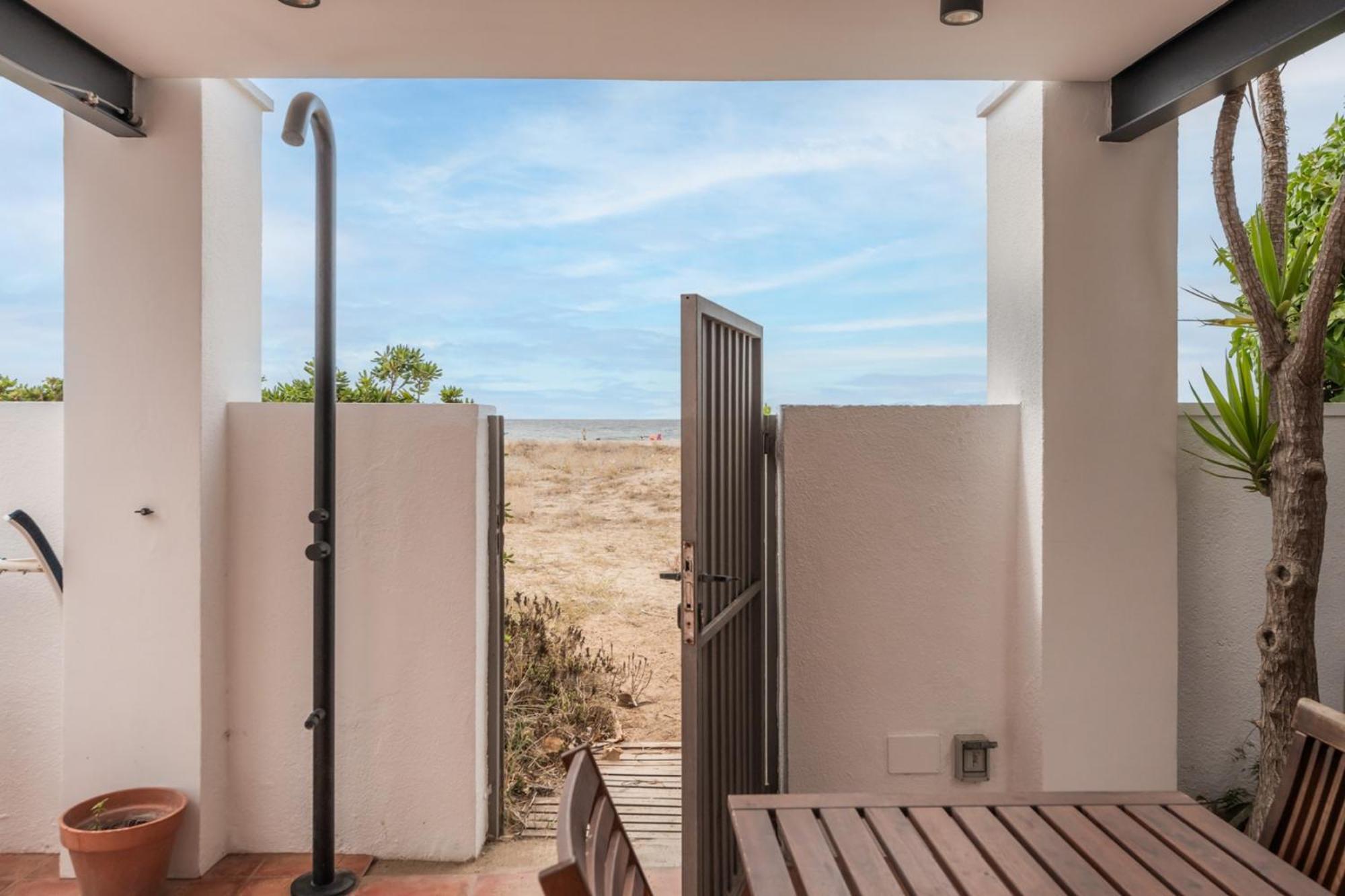 Beach Villa Cristina By Hhbcn Castelldefels Δωμάτιο φωτογραφία